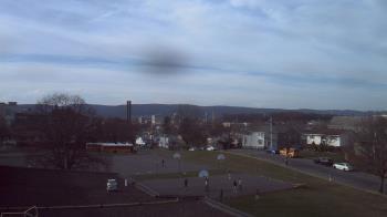 Weather camera view of Heights Murray ES.