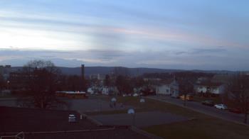 Weather camera view of Heights Murray ES.