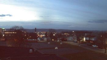 Weather camera view of Heights Murray ES.