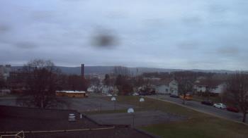 Weather camera view of Heights Murray ES.
