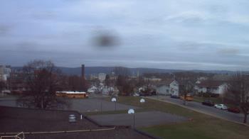Weather camera view of Heights Murray ES.
