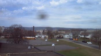 Weather camera view of Heights Murray ES.