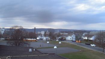 Weather camera view of Heights Murray ES.