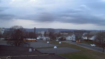 Weather camera view of Heights Murray ES.