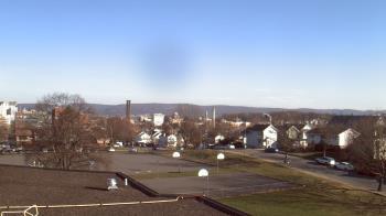 Weather camera view of Heights Murray ES.