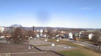 Weather camera view of Heights Murray ES.