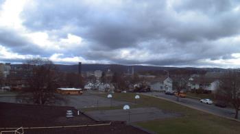 Weather camera view of Heights Murray ES.