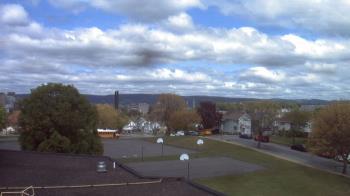 Weather camera view of Heights Murray ES.