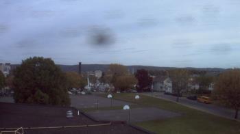Weather camera view of Heights Murray ES.