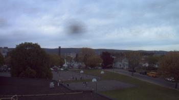 Weather camera view of Heights Murray ES.