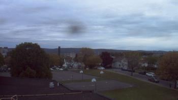 Weather camera view of Heights Murray ES.