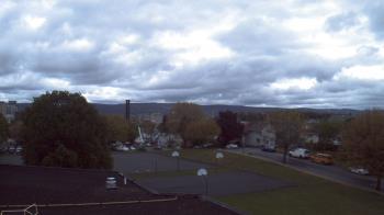 Weather camera view of Heights Murray ES.