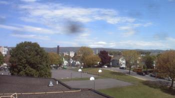 Weather camera view of Heights Murray ES.