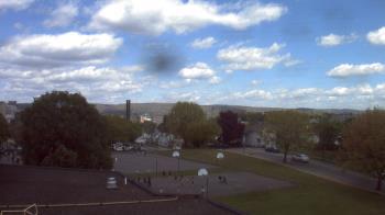 Weather camera view of Heights Murray ES.