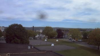 Weather camera view of Heights Murray ES.