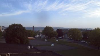 Weather camera view of Heights Murray ES.