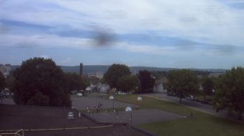 Weather camera view of Heights Murray ES.