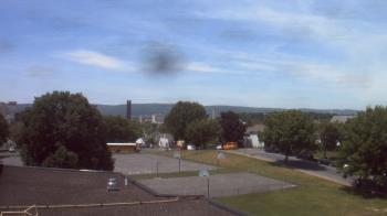 Weather camera view of Heights Murray ES.