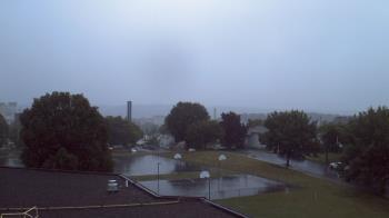 Weather camera view of Heights Murray ES.