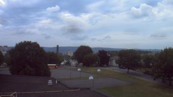 Weather camera view of Heights Murray ES.