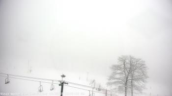 Weather camera view of Wintergreen Mtn. at 3600 ft. elev..