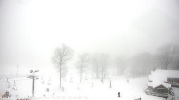 Weather camera view of Wintergreen Mtn. at 3600 ft. elev..