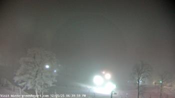 Weather camera view of Wintergreen Mtn. at 3600 ft. elev..