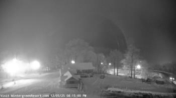 Weather camera view of Wintergreen Mtn. at 3600 ft. elev..
