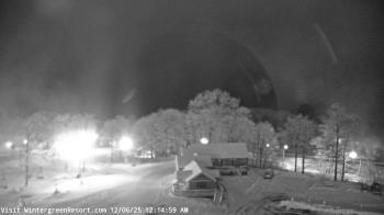 Weather camera view of Wintergreen Mtn. at 3600 ft. elev..