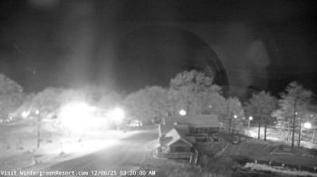 Weather camera view of Wintergreen Mtn. at 3600 ft. elev..