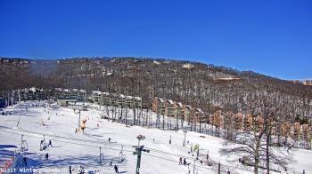 Weather camera view of Wintergreen Mtn. at 3600 ft. elev..