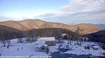 Weather camera view of Wintergreen Mtn. at 3600 ft. elev..