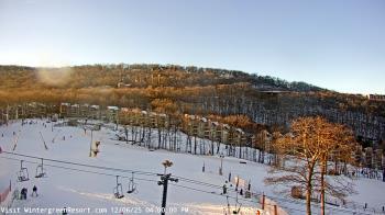 Weather camera view of Wintergreen Mtn. at 3600 ft. elev..