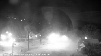 Weather camera view of Wintergreen Mtn. at 3600 ft. elev..