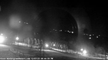 Weather camera view of Wintergreen Mtn. at 3600 ft. elev..