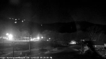 Weather camera view of Wintergreen Mtn. at 3600 ft. elev..