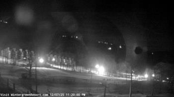 Weather camera view of Wintergreen Mtn. at 3600 ft. elev..