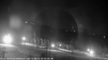 Weather camera view of Wintergreen Mtn. at 3600 ft. elev..