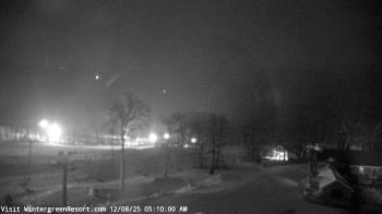 Weather camera view of Wintergreen Mtn. at 3600 ft. elev..
