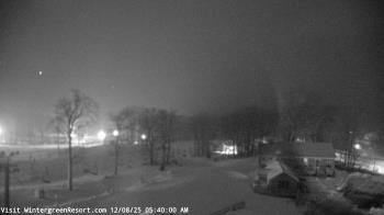 Weather camera view of Wintergreen Mtn. at 3600 ft. elev..