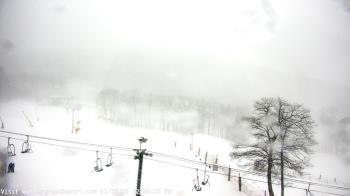 Weather camera view of Wintergreen Mtn. at 3600 ft. elev..