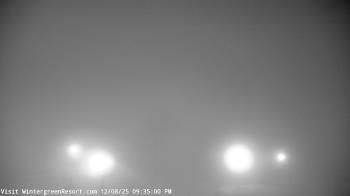 Weather camera view of Wintergreen Mtn. at 3600 ft. elev..