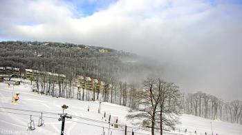 Weather camera view of Wintergreen Mtn. at 3600 ft. elev..