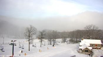 Weather camera view of Wintergreen Mtn. at 3600 ft. elev..