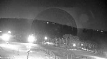 Weather camera view of Wintergreen Mtn. at 3600 ft. elev..