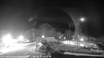 Weather camera view of Wintergreen Mtn. at 3600 ft. elev..