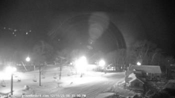 Weather camera view of Wintergreen Mtn. at 3600 ft. elev..