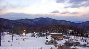 Weather camera view of Wintergreen Mtn. at 3600 ft. elev..