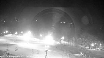 Weather camera view of Wintergreen Mtn. at 3600 ft. elev..