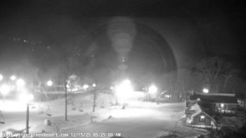 Weather camera view of Wintergreen Mtn. at 3600 ft. elev..